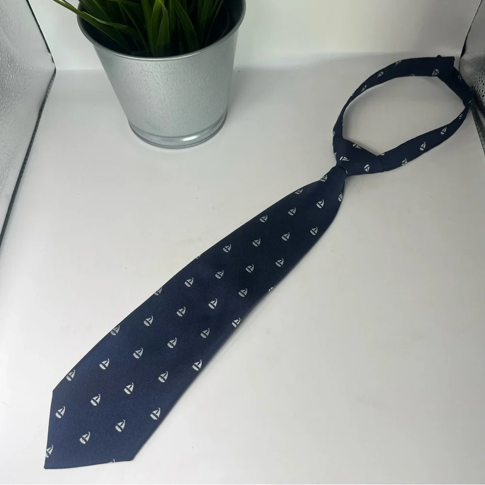 Gymboree child’s Neck Tie Navy‎ with White Sailboats Size 2T-5T